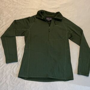 Patagonia Women's Terrain Green R1 Quarter Zip Pullover Sweatshirt Size Small